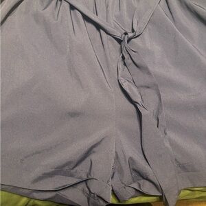 Stylish Gray Tie-Front Shorts